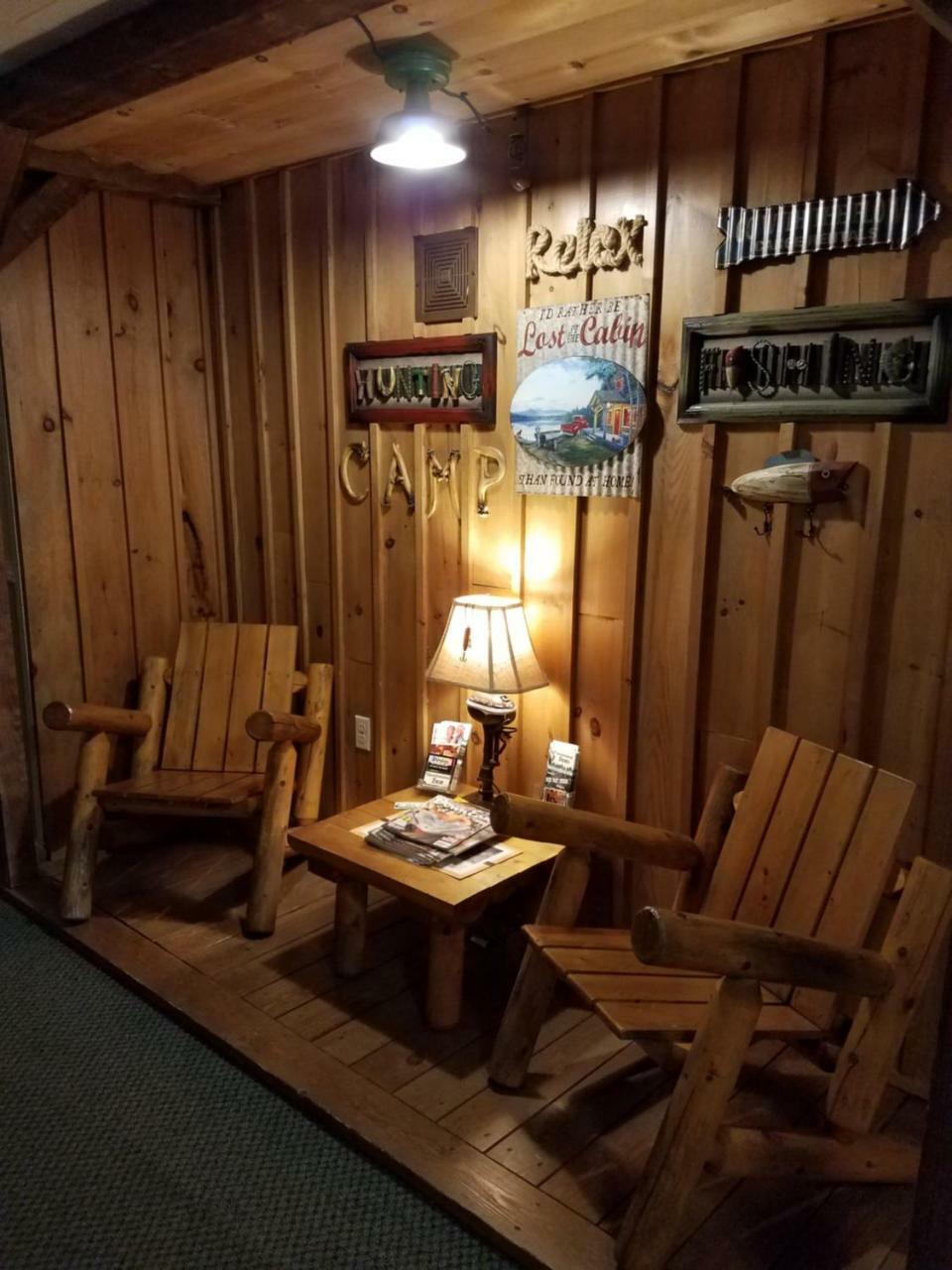 Maine Woods Inn Brewer 外观 照片